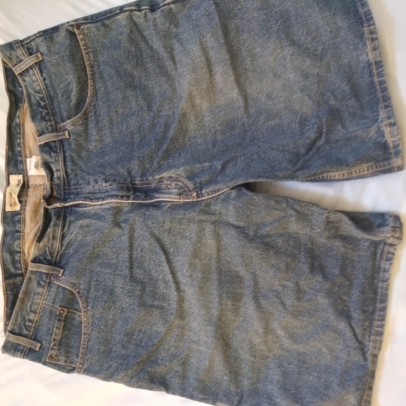 Clothes - Picture 15 of 16